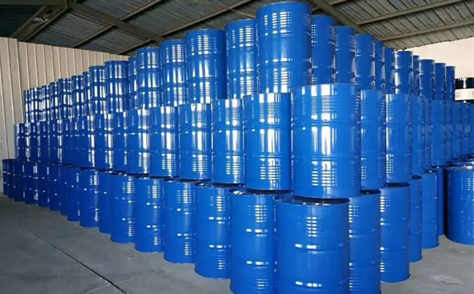 三乙二醇甲醚馬上到貨，數量不多，歡迎訂購